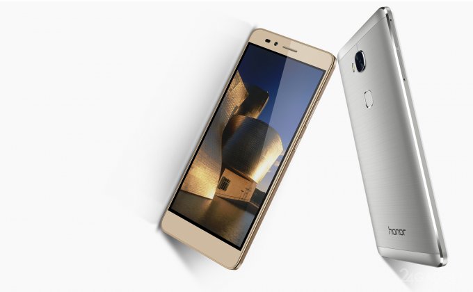 Huawei Honor 5X - доступный смартфон в металлическом корпусе (5 фото)