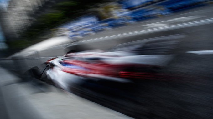 Гонки беспилотных машин в стиле Formula 1 (3 фото)