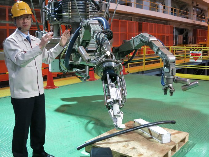 Робот-амфибия для работ на АЭС Фукусима (видео)