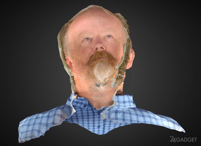 Реалистичная анимированная голова в формате 4D (5 фото + видео)