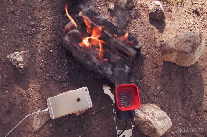 Походная термозарядка для смартфона, работающая от огня (видео)