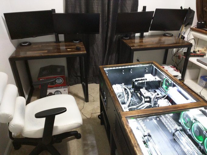 Самодельный компьютерный стол на 2 ПК и сервер (28 фото)