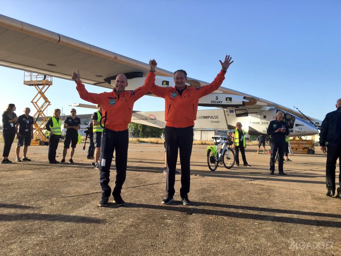 Solar Impulse 2 на солнечных батареях покорил Атлантику (12 фото + 2 видео)