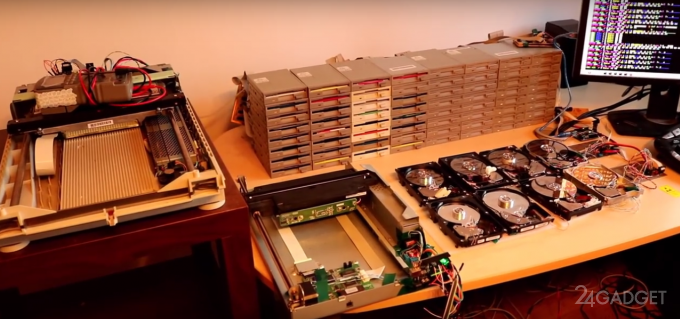 64 флоппи дисковода в качестве музыкального синтезатора (видео)