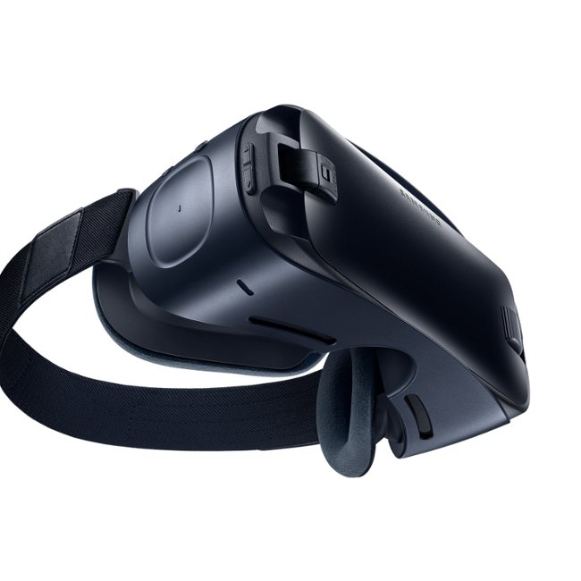 Новая VR-гарнитура Samsung Gear VR стала еще удобнее (9 фото)