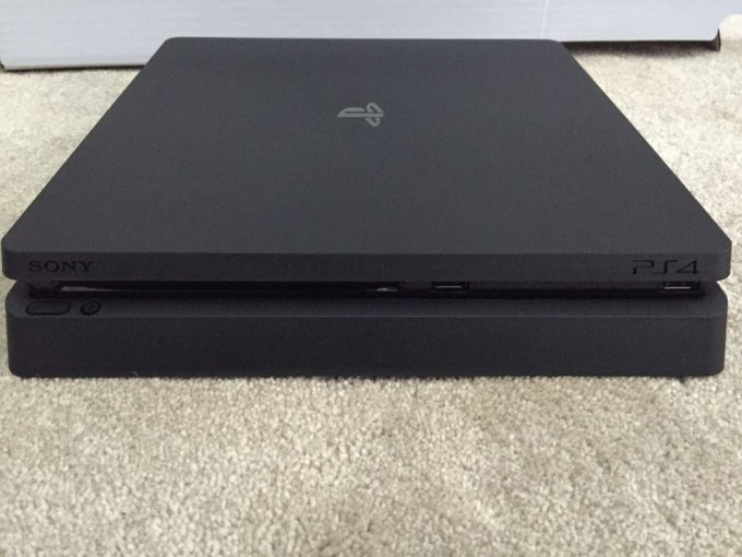 Новая Sony PlayStation 4 засветилась на шпионских фото (13 фото)