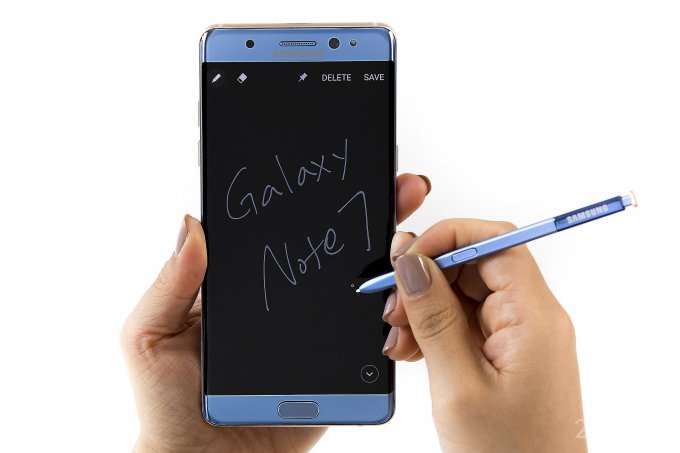 Samsung заменит все выпущенные Galaxy Note 7 (6 фото)