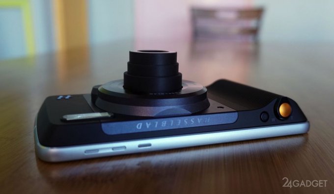 Новый Moto Z Play Droid получит модуль-камеру Hasselblad (49 фото)