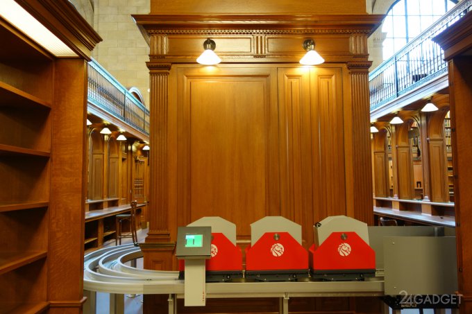Нью-Йоркская публичная библиотека приобрела книжные поезда (12 фото + видео)