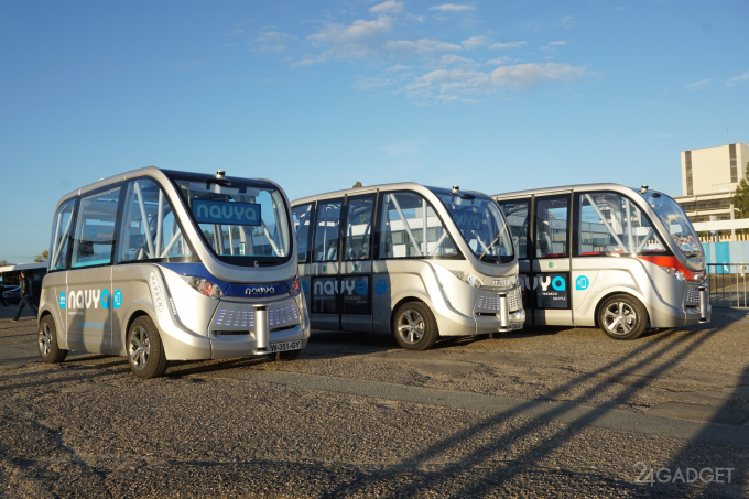 Во Франции запущен маршрут с беспилотными автобусами (5 фото+видео)