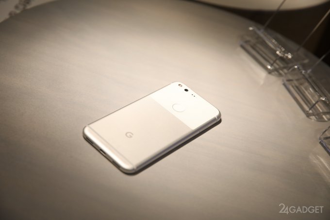 Google Pixel и Pixel XL представлены официально (19 фото + 2 видео)