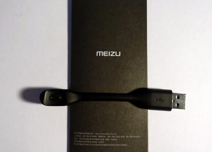 Meizu Band — первый фитнес-браслет компании (15 фото)