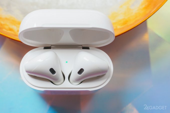 Долгожданные AirPods появились в интернет-магазине Apple (3 фото)