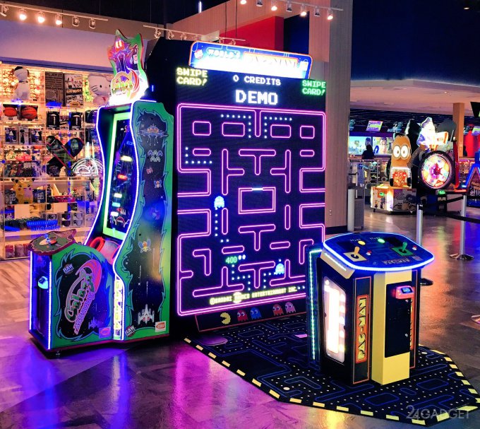 Самый большой игровой автомат для Pac-Man (4 фото + видео)