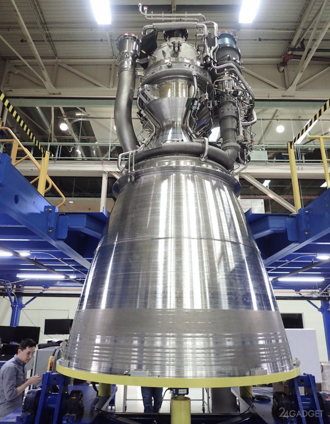 Blue Origin представил двигатель для многоразовой ракеты New Glenn (3 фото)