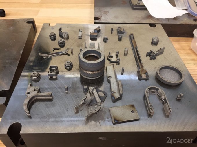 На 3D-принтере изготовили гранатомет и снаряды к нему (6 фото)