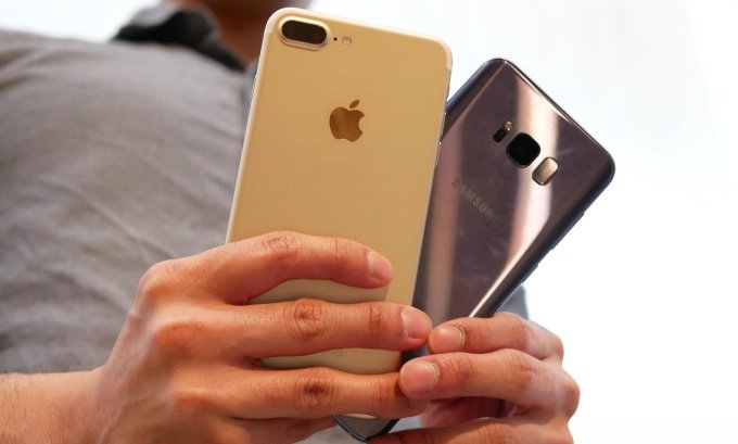 Galaxy S8 и iPhone 7 Plus сразились в фото- и видеосъёмке (11 фото + видео)