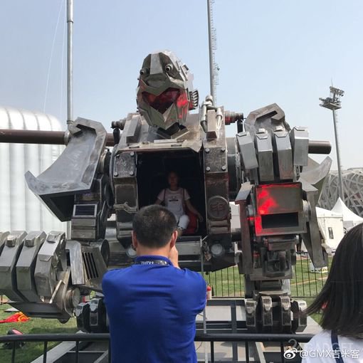 Китайский Monkey King составит конкуренцию гигантским роботам (5 фото + видео)
