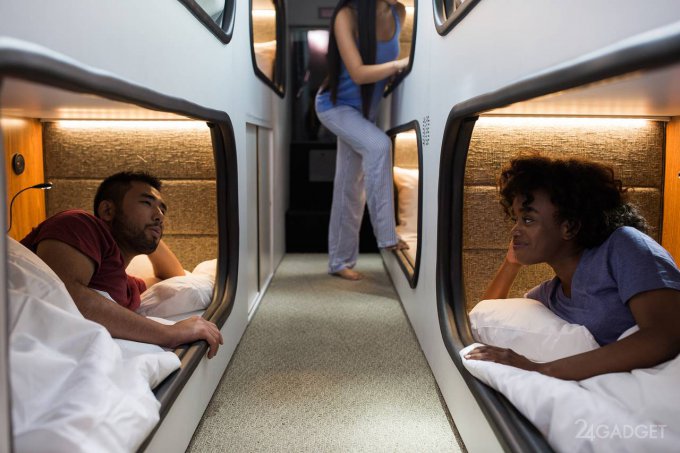 Путешествие с комфортом: в Америке курсируют автобусы с кроватями (7 фото)