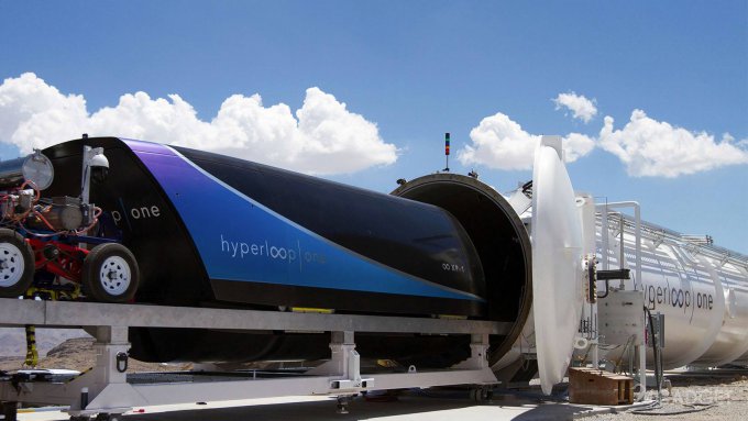 Капсулу Hyperloop One разогнали до 309 километров в час (2 видео)