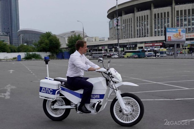 Полицейские электроциклы от концерна «Калашников» (5 фото + видео)