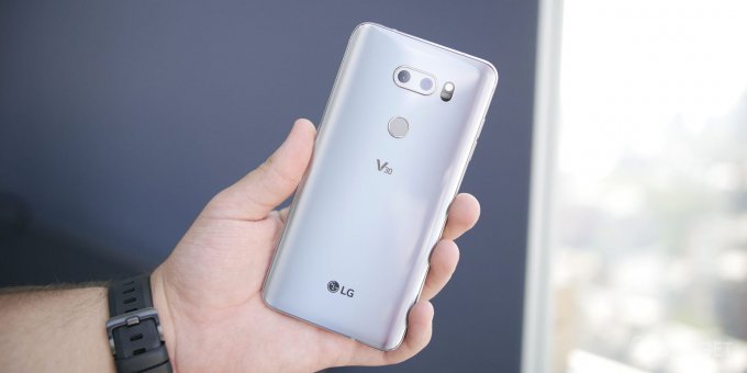 LG V30 — самый правильный флагман этого года от LG (22 фото + видео)