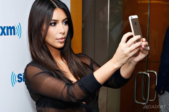 Ким Кардашьян представила аналог Shazam для поиска одежды (3 фото)
