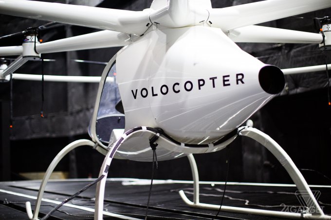 Аэротакси Volocopter взмыло в воздух на CES 2018 (17 фото + 2 видео)