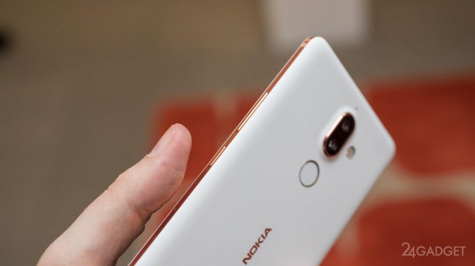 Nokia анонсировала необычайно пёстрые смартфоны (45 фото)