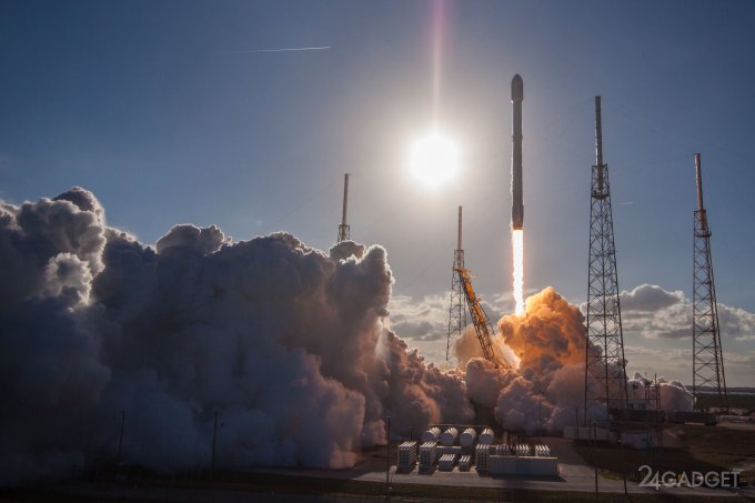 Власти США одобрили проект спутникового Интернета от SpaceX (3 фото)