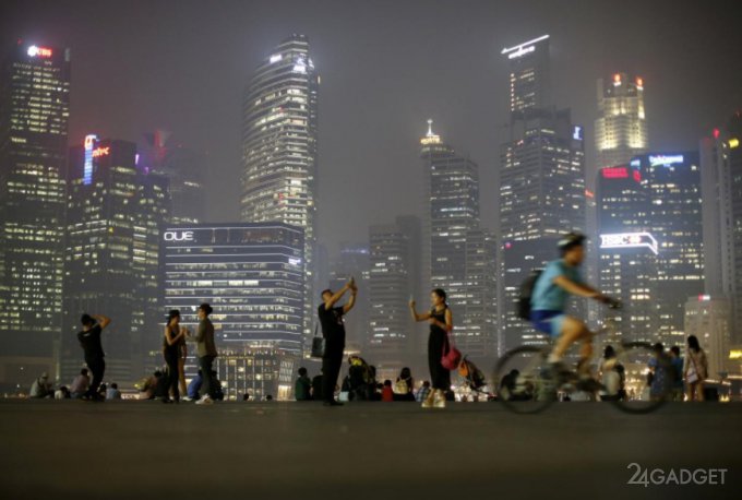 Сингапурские фонарные столбы начнут узнавать людей в лицо (5 фото)