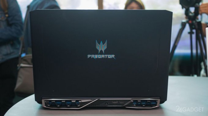 Predator Helios 500 - топовый геймерский ноутбук от Acer (16 фото)