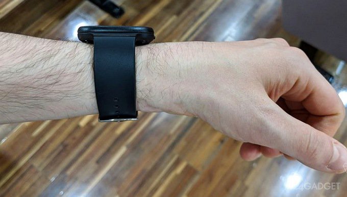 Asus выпустил смарт-часы с функцией тонометра (8 фото)