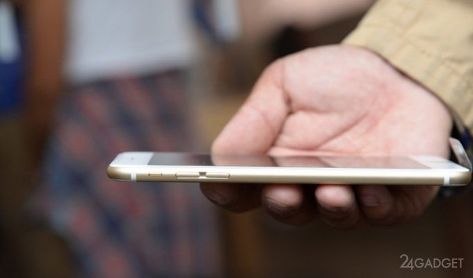 Apple наказали за блокировку iPhone (2 фото)