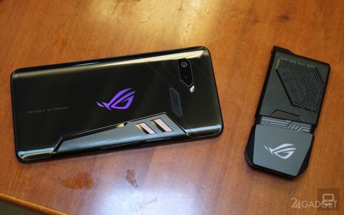 Asus ROG Phone — игровой монстр с набором геймерских гаджетов (24 фото + видео)