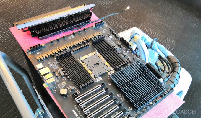 Intel разогнал 28-ядерный процессор при помощи холодильного агрегата