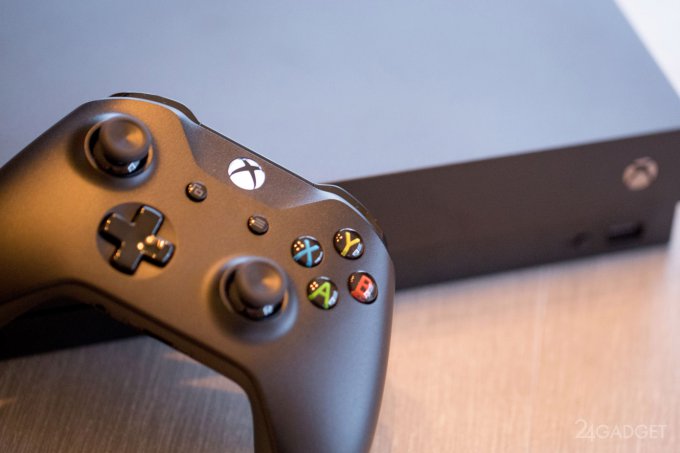 Microsoft выпустит бюджетную «облачную» приставку Xbox (2 фото)