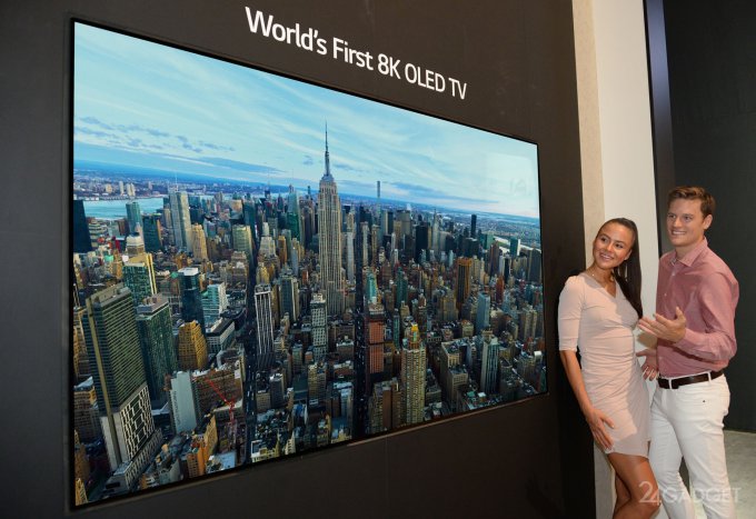 LG анонсировала первый в мире OLED-телевизор с 8K-панелью (2 фото)