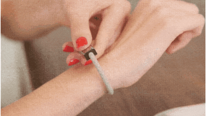 Новый защищённый кабель для зарядки можно носить на руке (7 фото + видео)