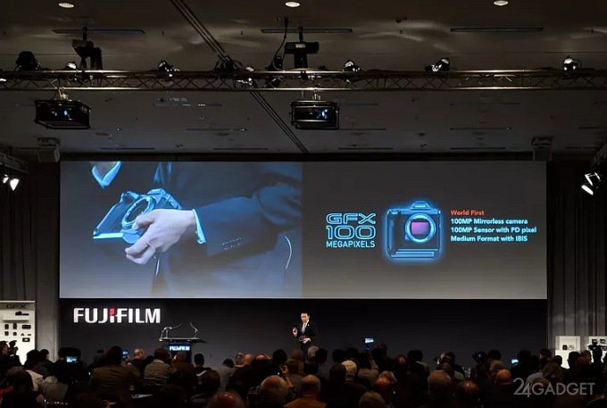 Fujifilm удивил уникальной камерой и объективом с диафрагмой f/1 (7 фото)