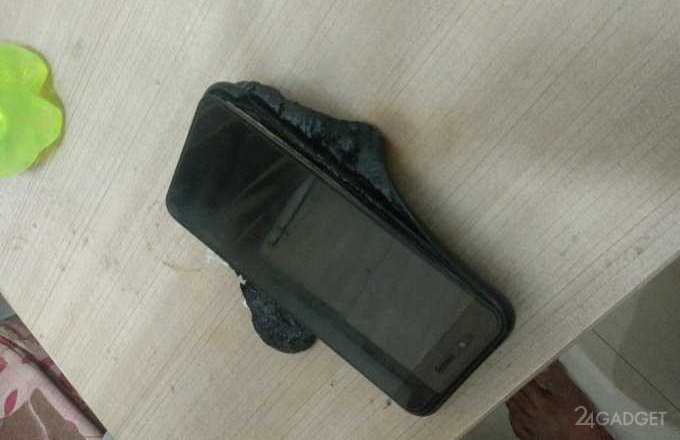 Заряжающийся смартфон Xiaomi взорвался возле спящего владельца (2 фото)