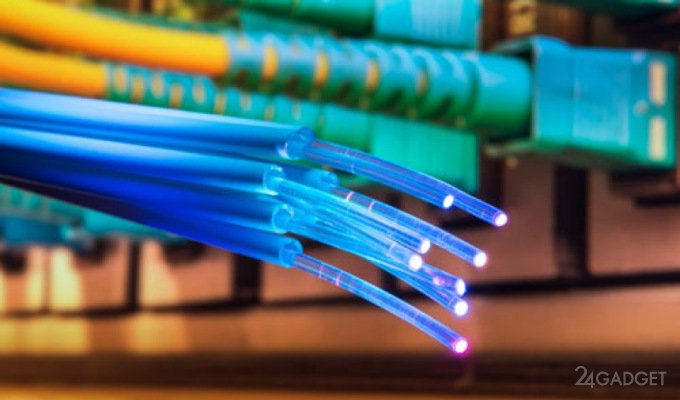 Скорость оптоволоконного интернета увеличат в 100 раз (3 фото)