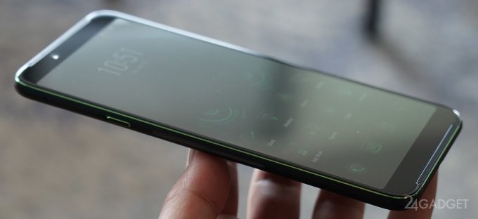 Xiaomi Black Shark Helo — геймерский смартфон с 10 ГБ ОЗУ (17 фото)