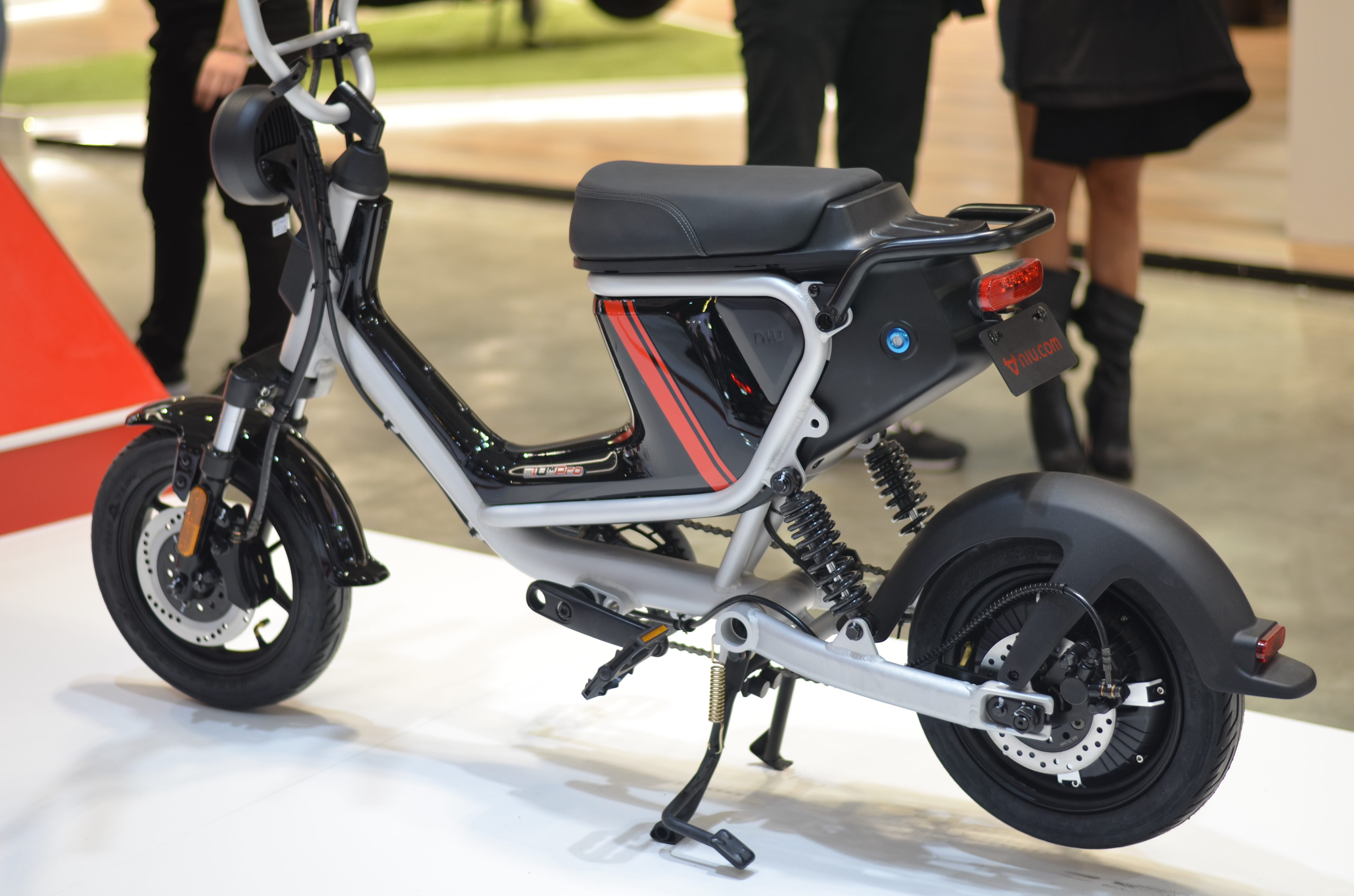 Электромопед. Электромопед Niu. Электромопед из Китая. Mini e-Bike. E-Bike мопед кресло.