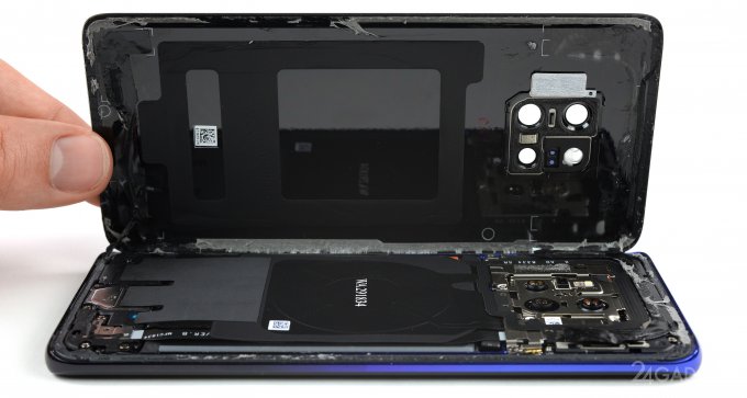 Huawei Mate 20 Pro попал на разборку к iFixit (17 фото)