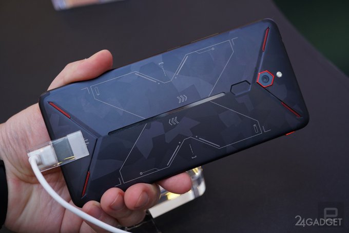 Nubia Red Magic Mars — игровой смартфон с 10 ГБ ОЗУ от $390 (10 фото)