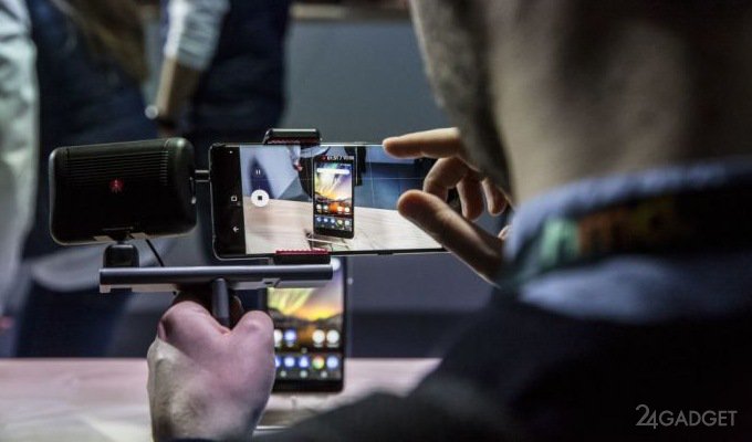 Samsung и LG привезут на выставку MWC 2019 первые 5G-смартфоны