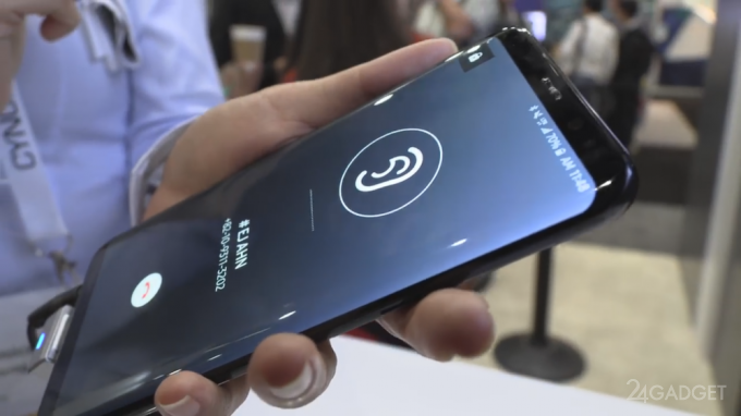 Samsung привезет на выставку издающий звуки OLED-дисплей