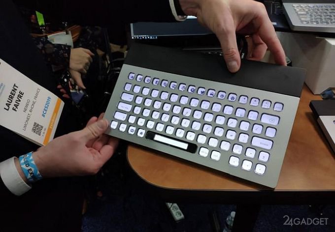 Nemeio — кастомизируемая клавиатура с кнопками-дисплеями E-ink (2 фото)