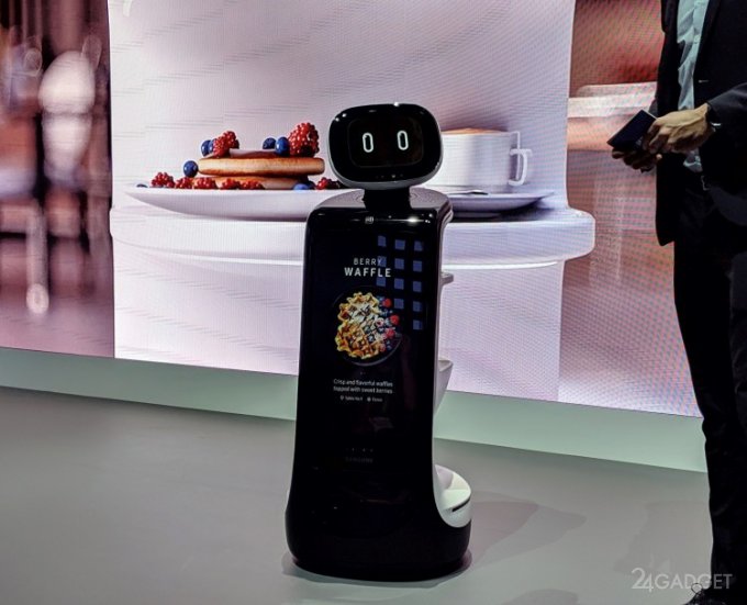 Samsung привёз на CES 2019 трёх роботов-помощников (8 фото)